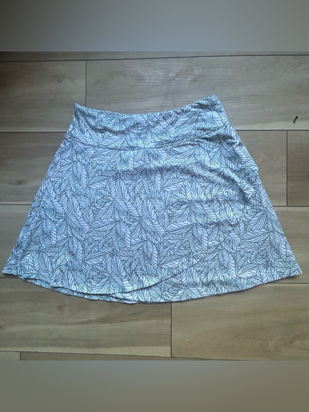 Eddie Bauer Leaf-Print Skater 🛹 pickleball tennis athletic Skirt like new